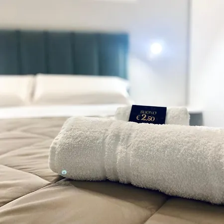 לינה וארוחת בוקר Helios